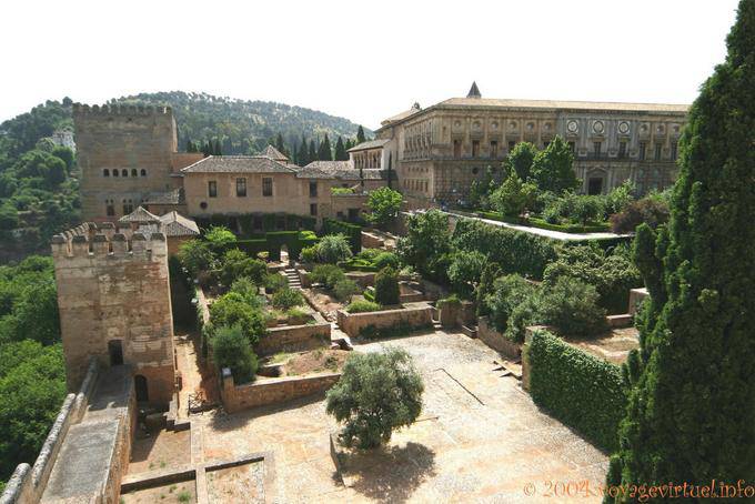 Promenade of The Towers, Granada Alhambra - Spain