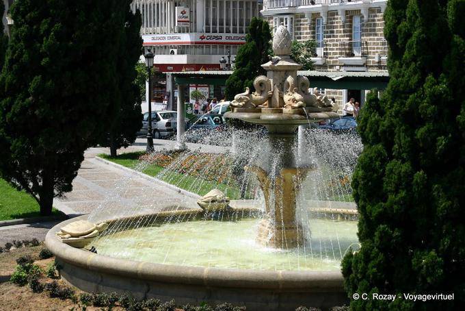 Fountain Av Ramon de Carranza, Cadiz - Spain, Andalusia