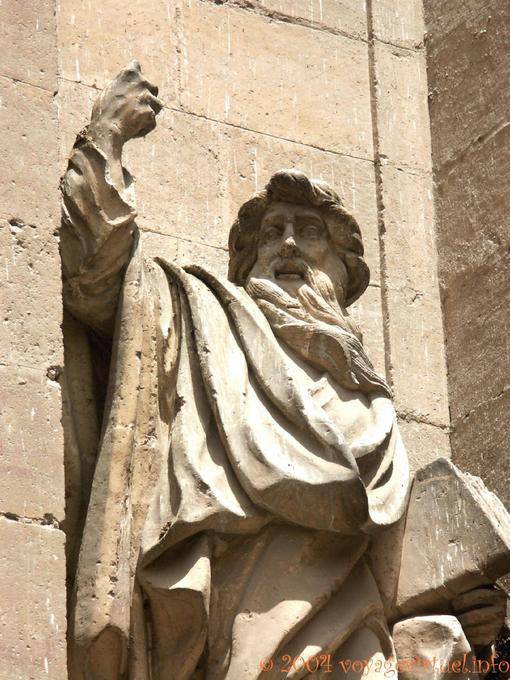 Statue of the sage Cathedral of the Incarnation, Granada - Spain