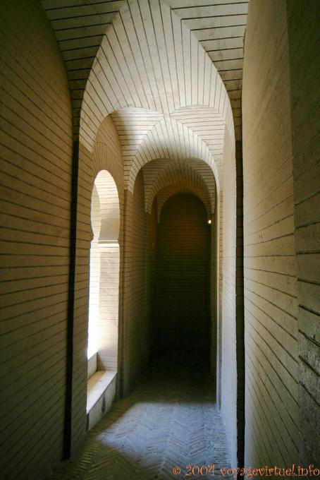 Corridor straight lineage, Seville Cathedral - Spain