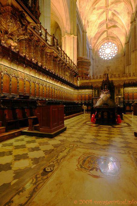 El Coro choir at the center of the nave, Seville Cathedral - Spain