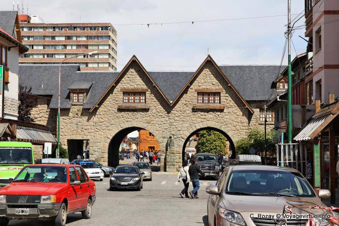 Front door Plaza Centro Civico, Bariloche - Argentina