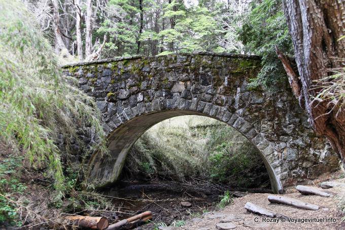 Puente Romano, Bariloche - Argentina