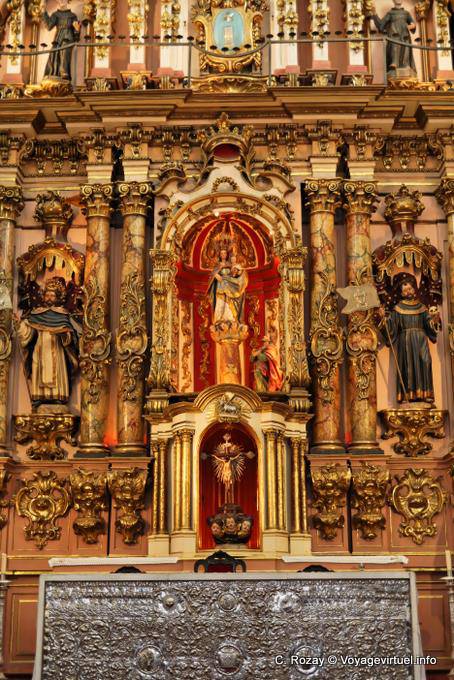El Retablo Mayor (main altar) Altar Basilica del Pilar, Buenos Aires - Argentina