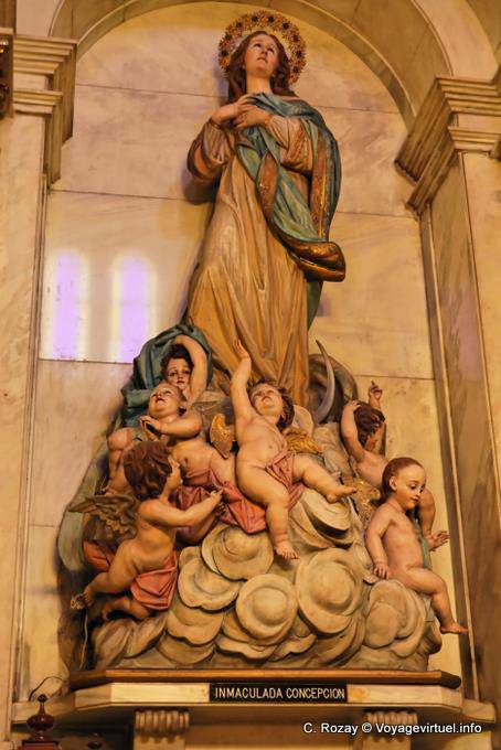 Statue de la Virgen del Carmen de Cuyo, Mendoza Basilica San Francisco - Argentina