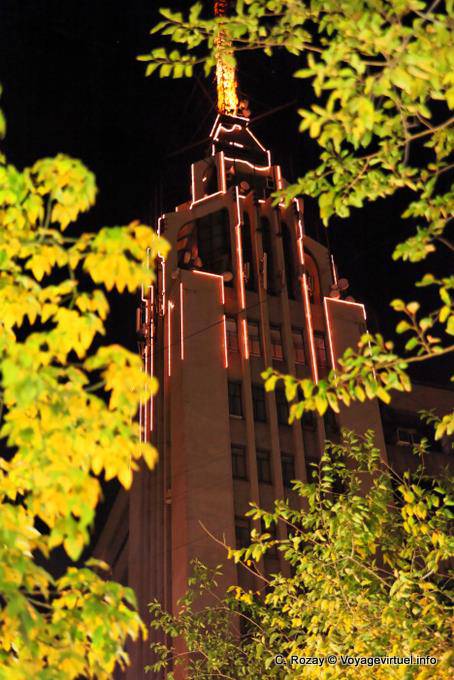 Edifico Gomez, Building de nuit, Mendoza Peatonal Sarmiento - Argentina