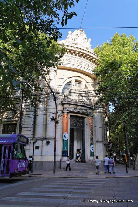 Edifice de la banque de Mendoza Plaza San Martin - Argentina