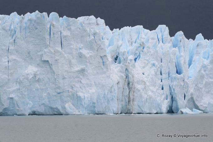 Wall of ice, Perito Moreno Glacier, El Calafate - Argentina