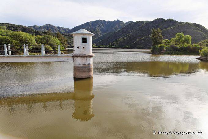 the reservoir of Valle San Agustino Fertile - Argentina