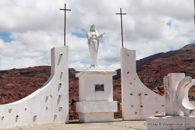 Virgin on a promontory, Ruta 40, Hualfin - Argentina