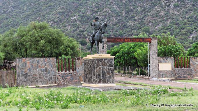 Equestrian Statue, San Antonio - Argentina