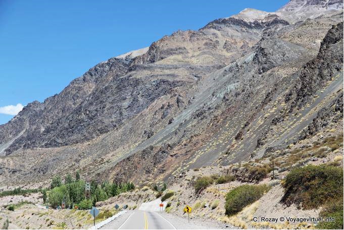 Green area, Polvaredas, Ruta 7 of Mendoza in Chile - Argentina