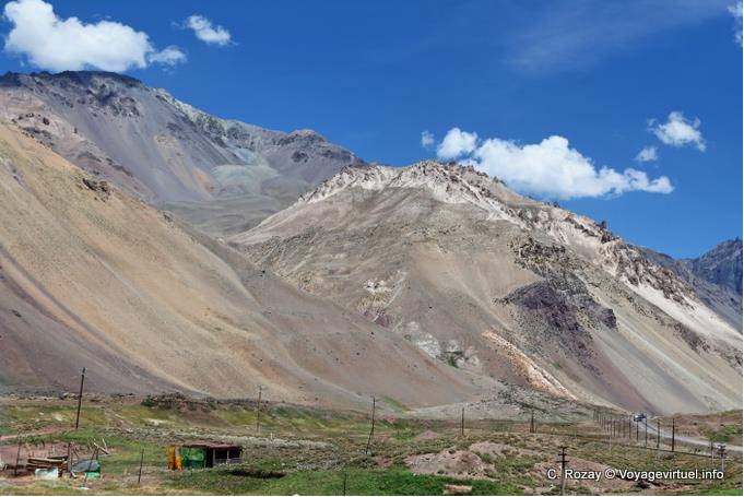 Cabin in the green, Ruta 7 of Mendoza in Chile - Argentina