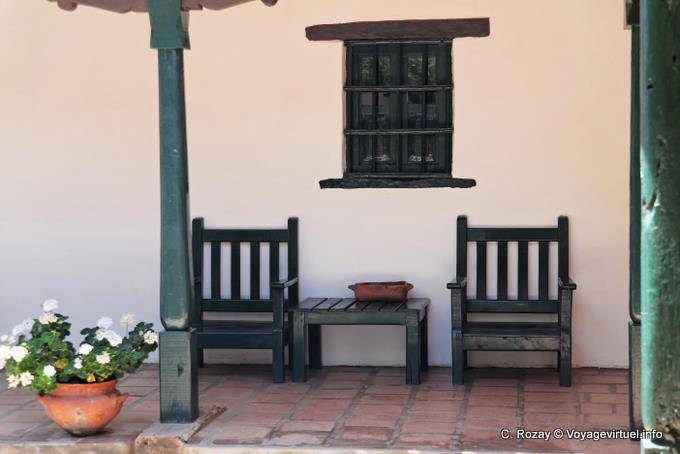 In the shade of the patio arcades, Molinos, Ruta 40, Casa de Isasmendi - Argentina