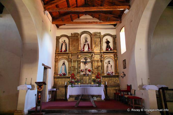 The altar, Iglesia San Pedro Nolasco, Molinos - Argentina