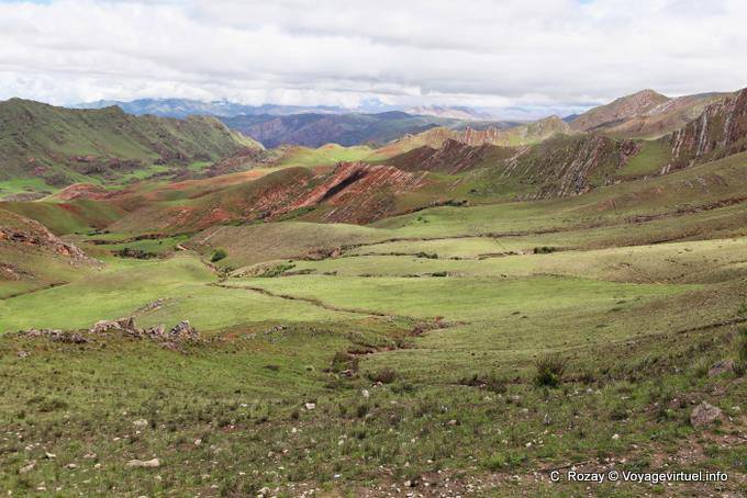 Landscape between Cuesta del Obispo and Piedra del Molino, Valle Encantada - Argentina
