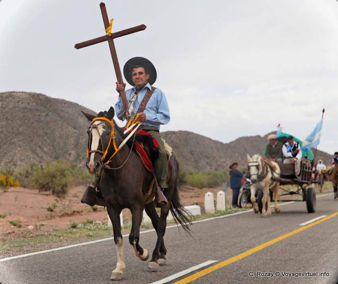 Rider on the cross, Ruta 40 after Chilecito, cavalier procession - Argentina