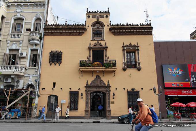 House Economia, Plaza Independencia, Tucuman - Argentina