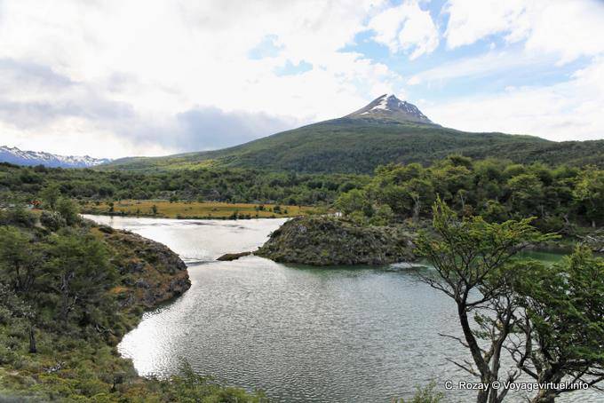 Laguna Verde, Parque Nacional Tierra del Fuego, Ushuaia - Argentina