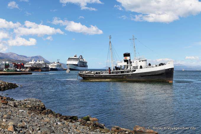 Old boat beached Ushuaia - Argentina