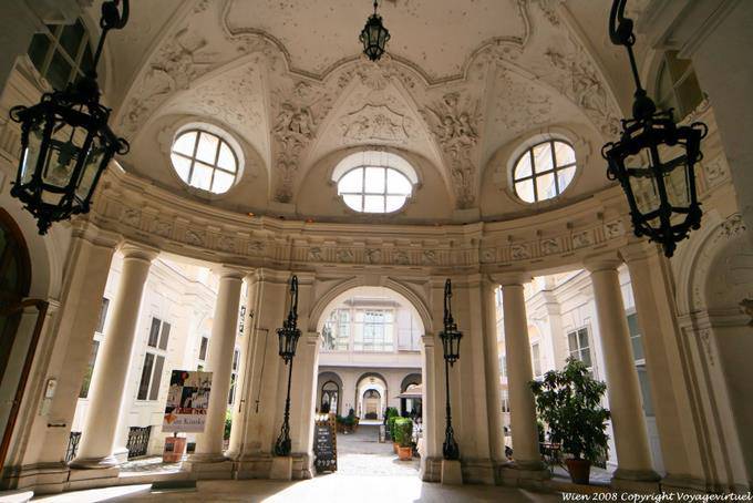 Freyung, Kinski Palace, dome and columns in the entrance - Vienna - Austria