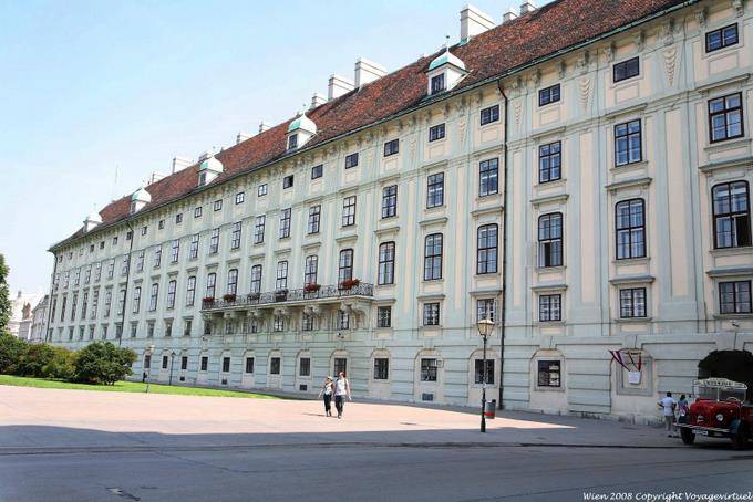 Hofburg Leopoldinischer Trakt - Vienna - Austria