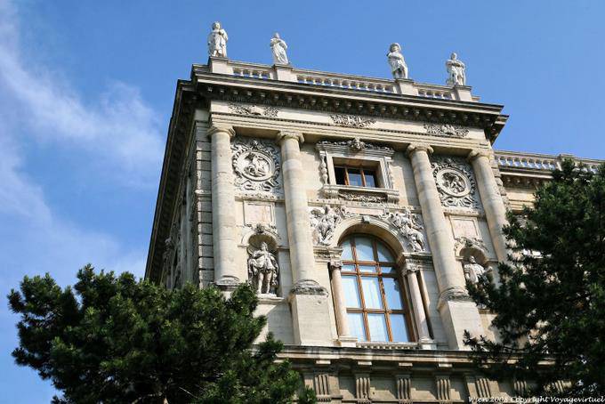 Kunsthistoriches Museum, left wing picture - Vienna - Austria