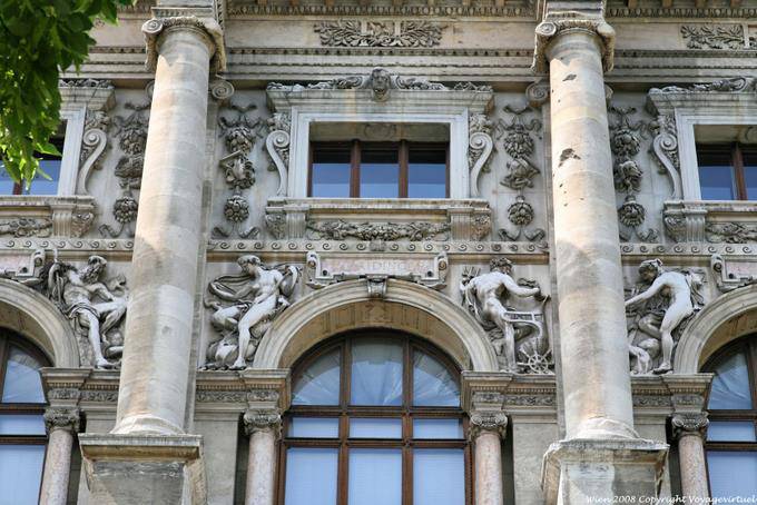 Naturhistoriches Museum, details of scuptures - Vienna - Austria