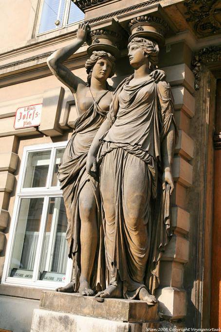 Palais Pallavicini, Josefsplatz, Prunkvolle Portal - Vienna - Austria