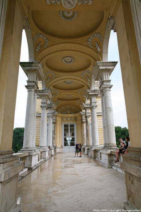 Under the arches of a wing, Gazebo Schönbrunn - Vienna - Austria