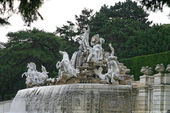 Schönbrunn, Neptunes Fountain conducted by Franz Anton Zauner - Vienna - Austria