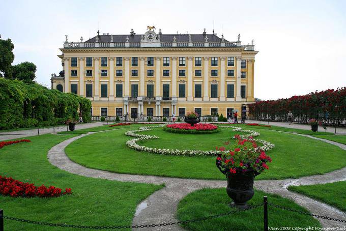 Schloss Schönbrunn, east façade - Vienna - Austria