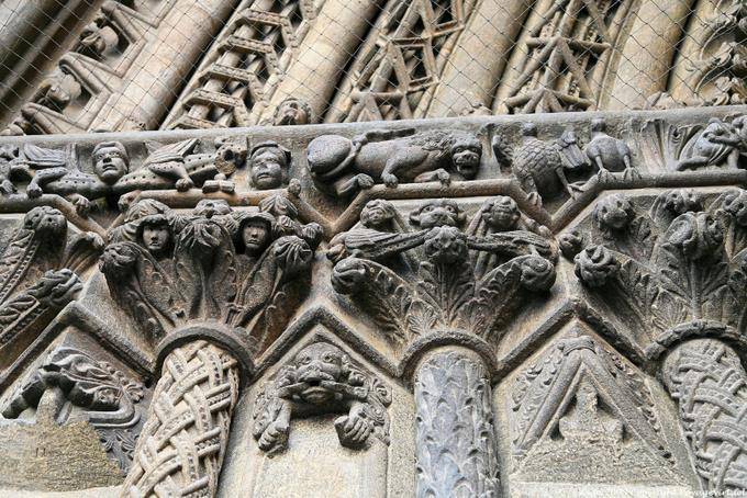 Stephansdom, Riesenntor detail friezes - Vienna - Austria