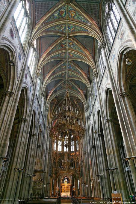 Votivkirche, the Nave, global vision - Vienna - Austria