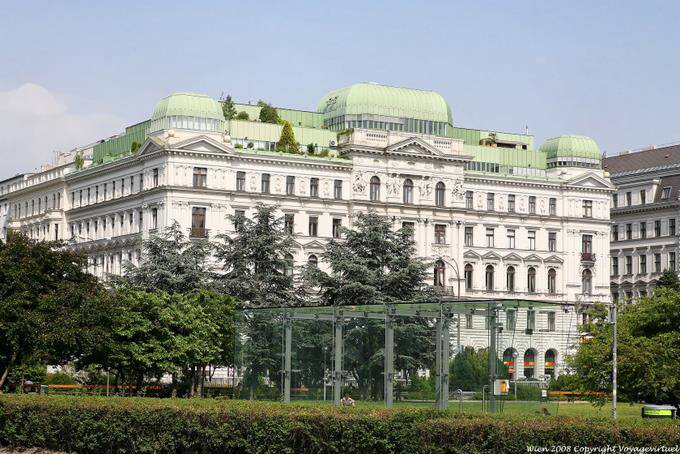 Währingerstraße since Sigmund Freud Park - Vienna - Austria