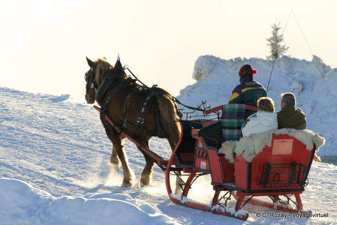 Red sleigh ride, Avoriaz - Alps, France