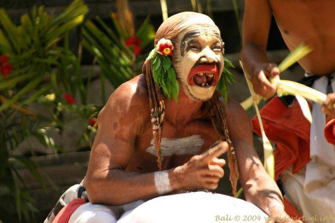 Laughing at the victory of Good, Kriss dance - Bali