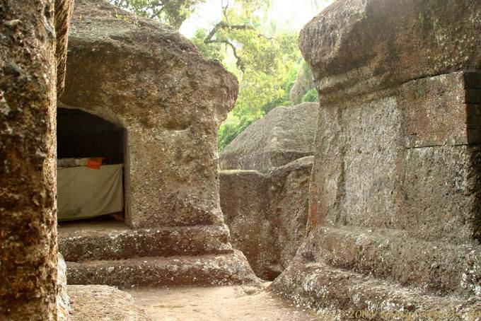 Stone mausoleum, Gunung Kawi - Bali