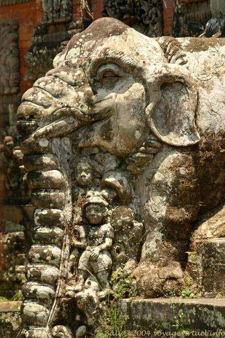 Elephant Stone Temple Kengetan - Bali