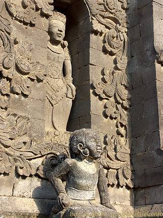 Statue Pura Dalem Temple of Jagaraga - Bali