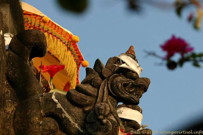 Statue of the wall, Nusa Dua - Bali