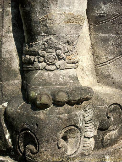 Statue of foot Penataran Sasih - Bali