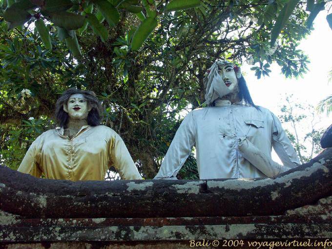 Vases, Penataran Sasih - Bali