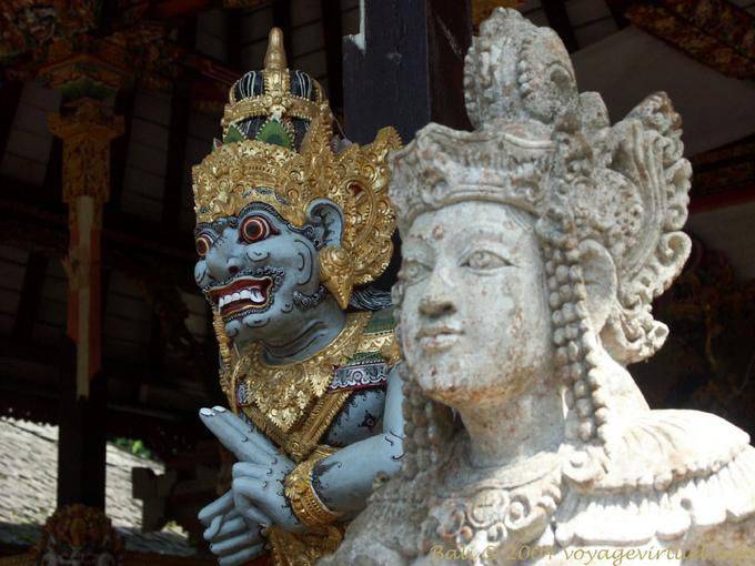 Religious Gunung Kawi-faces Pura - Bali