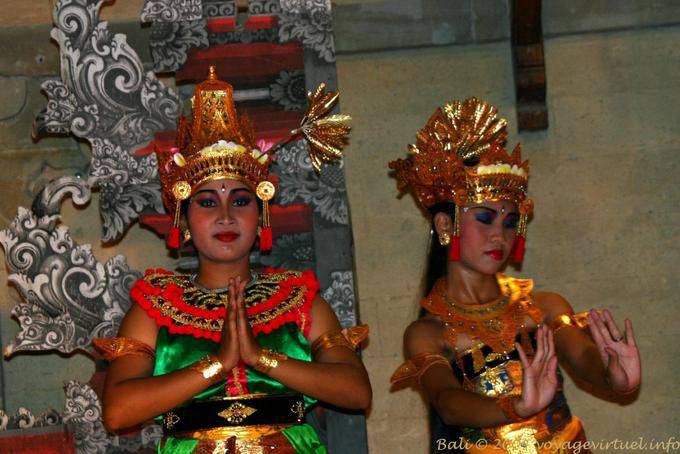 Agile dancer fingers Ramayana Nusa Dua - Bali