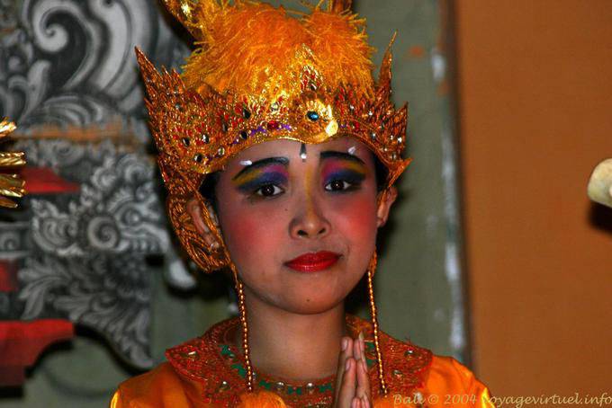 Petition in the eyes, Balinese dance, Nusa Dua - Bali