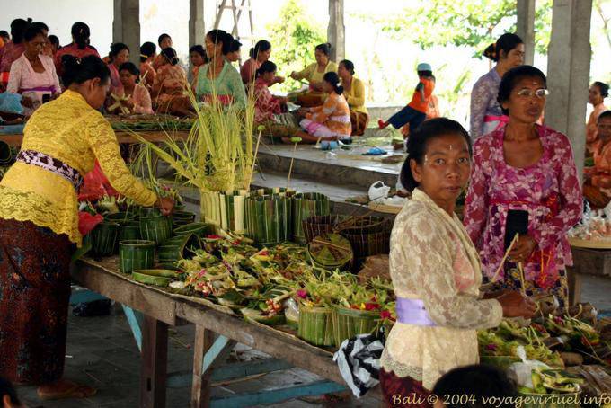 Festive preparations Rambut Siwi - Bali