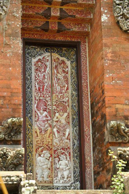 Ornate door Rambut Siwi Temple - Bali