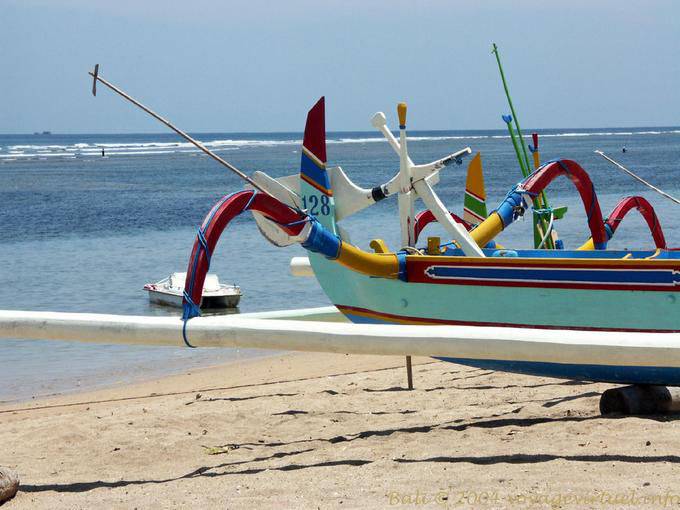 Pirogue, Sanur - Bali