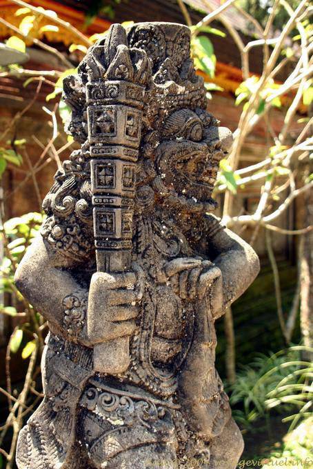 Statue entrance of the temple, Tirta Empul - Bali